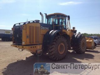   John Deere 744K -