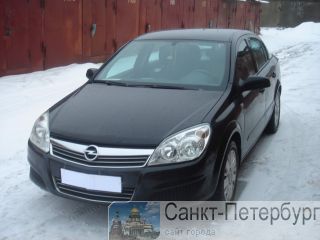    Opel Astra H -
