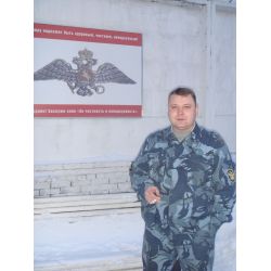 Андрей Николаевич охранник без лицензии (сторож)